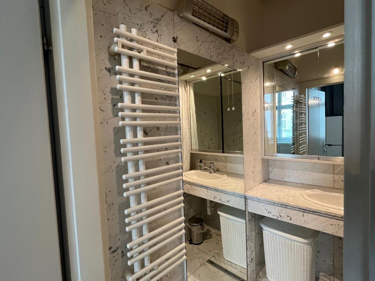 Stylish Apt Near Urania 1Br Daire Viyana Dış mekan fotoğraf