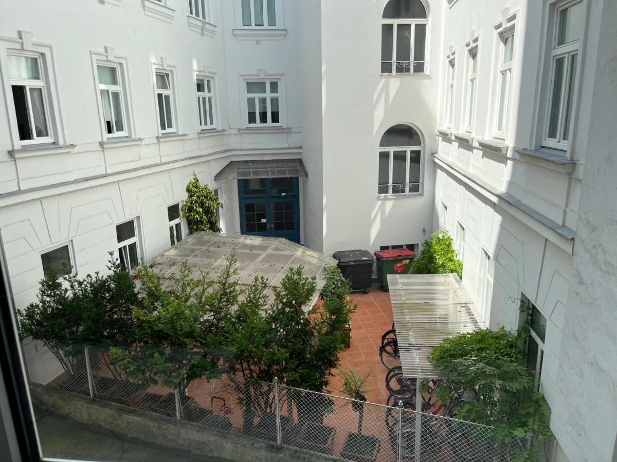 Stylish Apt Near Urania 1Br Daire Viyana Dış mekan fotoğraf