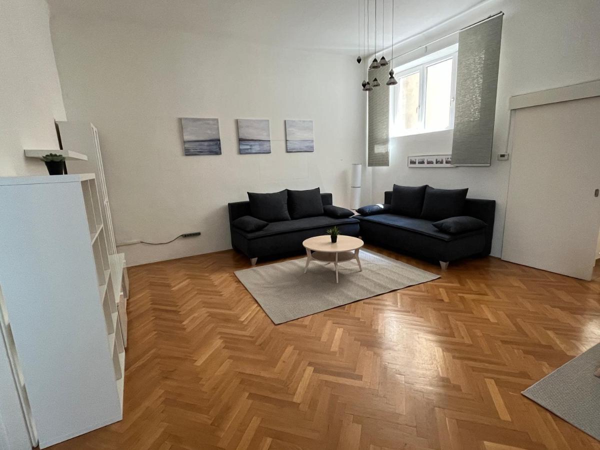 Stylish Apt Near Urania 1Br Daire Viyana Dış mekan fotoğraf